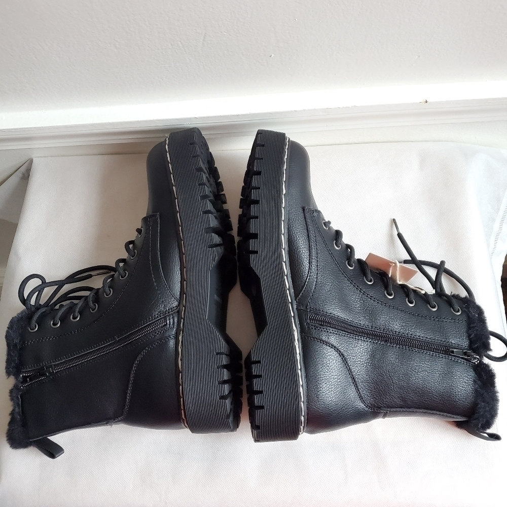 NWT Sincerely Jules Happening Faux Fur Lined Combats Boots In Black Size 8.5 - Picture 8 of 10